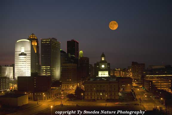 Des Moines Skyline (wide view) from south of downtown