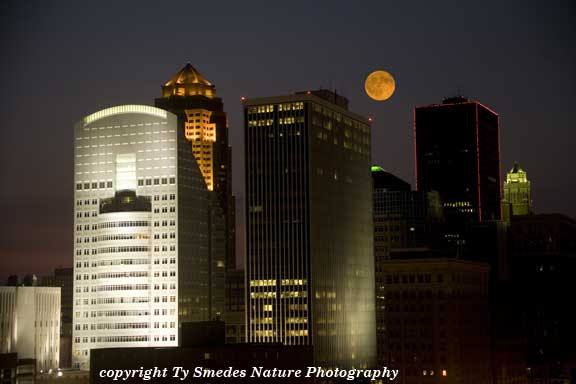 Des Moines Skyline (tight view) from south of downtown